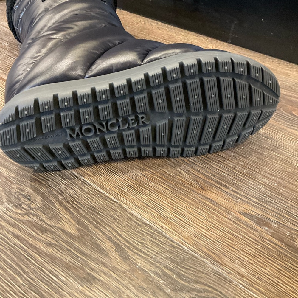 Moncler Gaia Fleece Trimmed Quilted Shell Boots NEW WITH BOX - Picture 4 of 4